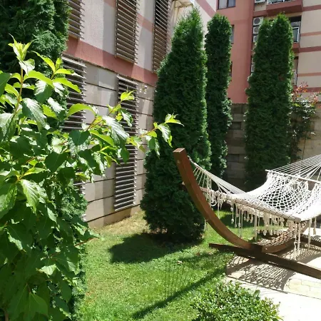 Tarsis 2 Delux Apartament *